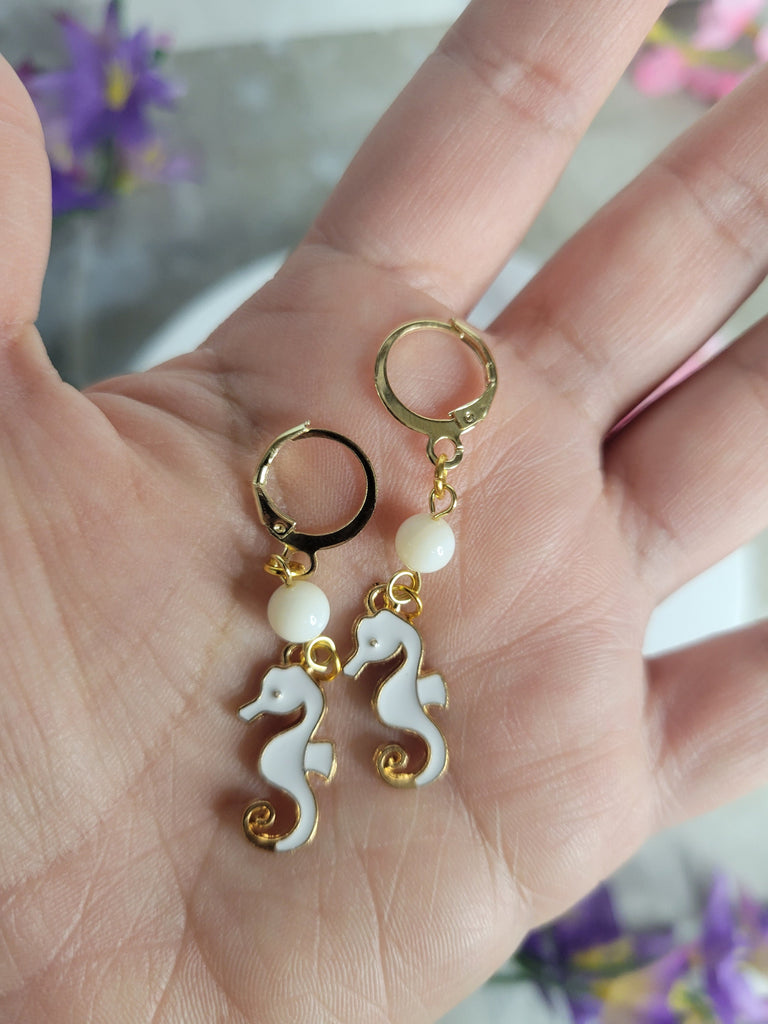 Seahorse Mother of Pearl earrings, Sea Horse earrings, Sea life Jewelry Beach Jewelry, Handmade earrings